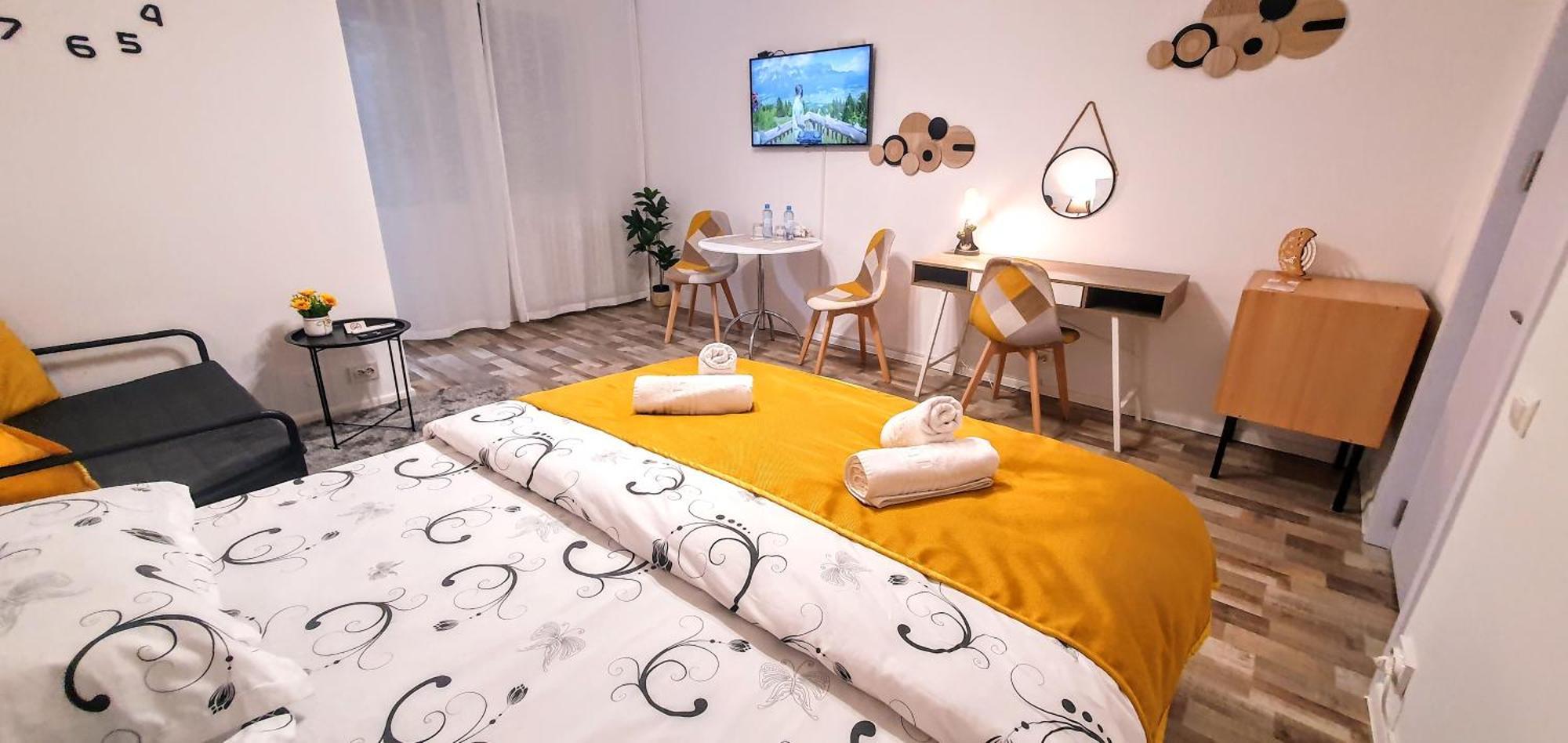 The Yellow King - Luxurious Apartment Bukurešť Exteriér fotografie